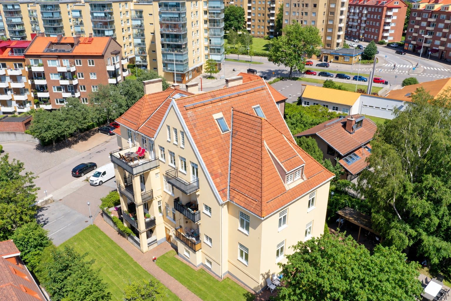 Norra Vallgatan 39, Slottshöjden, drönarbild